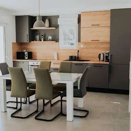 Luka Et Rafael Holiday home Dugopolje