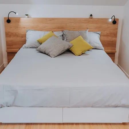 Luka Et Rafael Holiday home Dugopolje