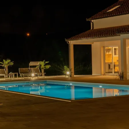 Holiday home Luka Et Rafael *